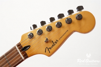 Player Plus  Stratocaster HSS - Belair Blue